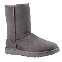 UGG 5825s